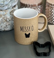 Zlatý hrnek s logem Missy O.