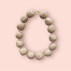 Masivní a naprosto originální náhrdelník v barvě Cappuccino