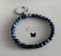 Lapis lazuli s dřevěnou aplikací
